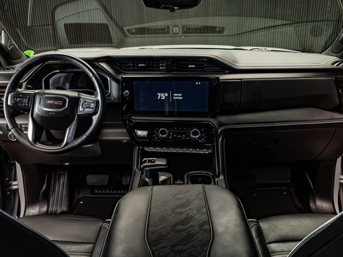 Used 2024 GMC Sierra 1500 AT4X AWD/4WD image 19