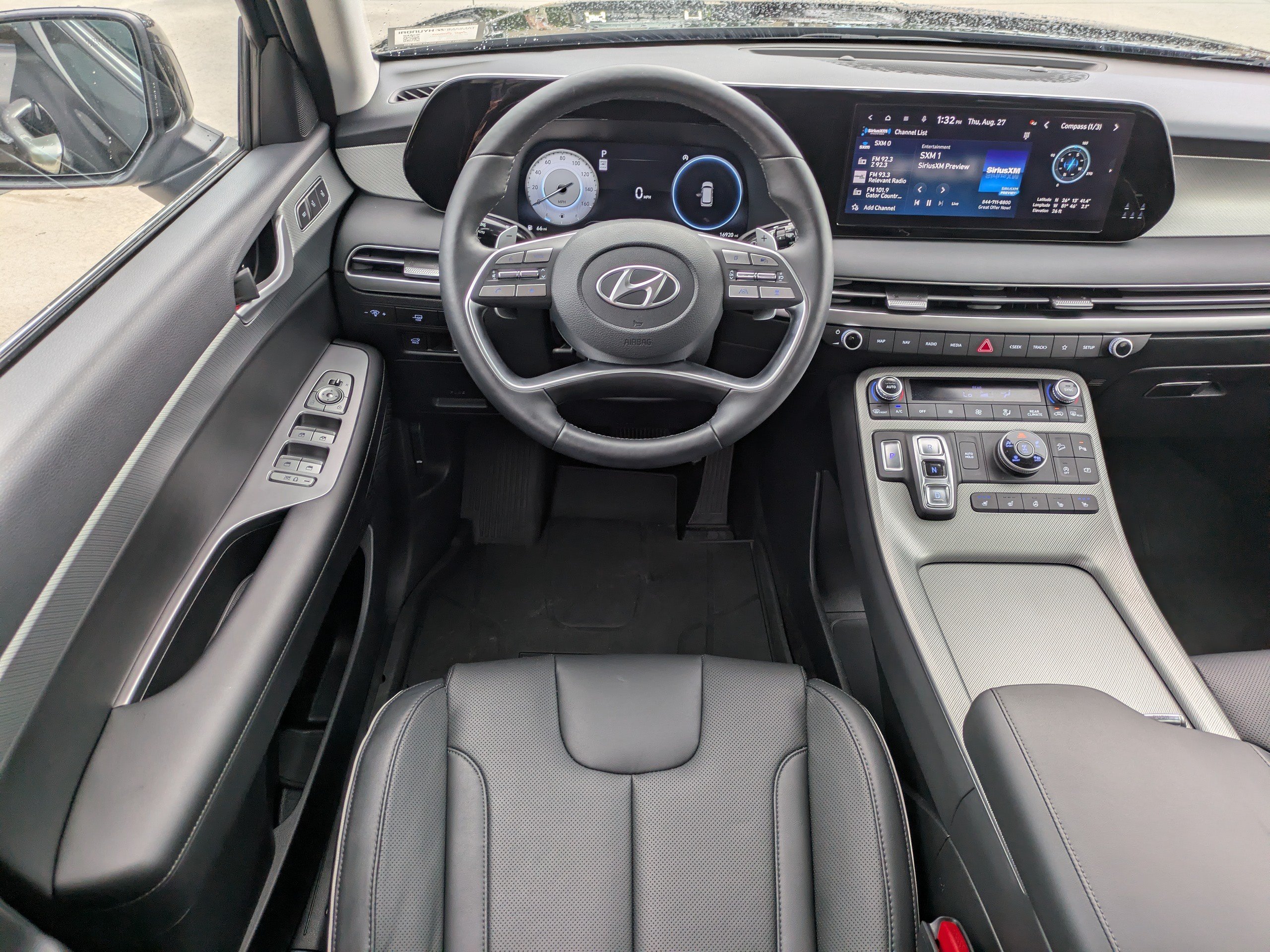 Certified 2025 Hyundai Palisade SEL AWD/4WD image 16