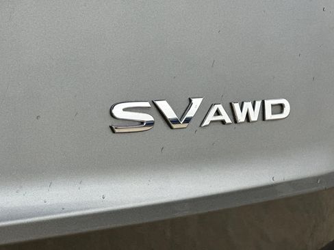 Used 2023 Nissan Rogue SV AWD/4WD image 17