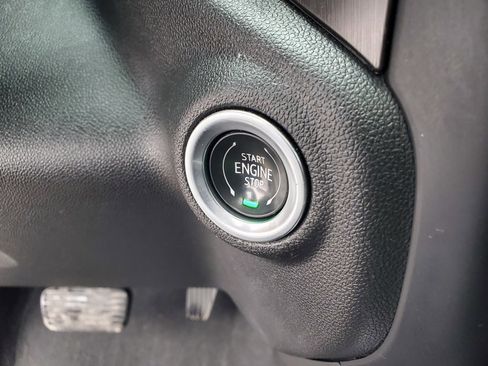 Used 2022 GMC Sierra 1500 AT4 w/ AT4 Preferred Package image 19