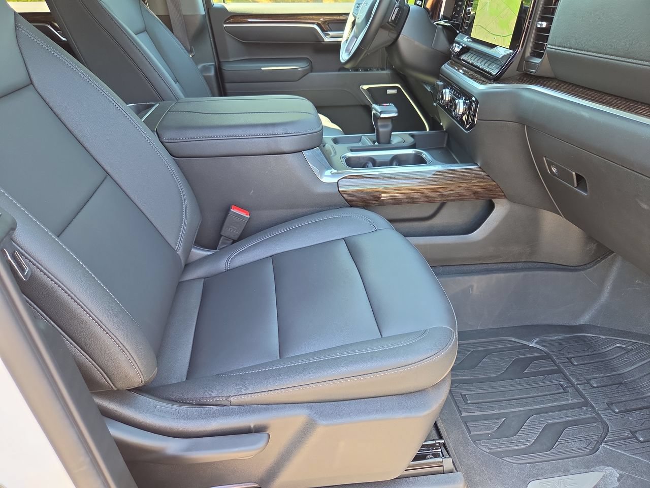 Used 2026 GMC Sierra 1500 Elevation w/ Elevation Premium Package AWD/4WD image 29