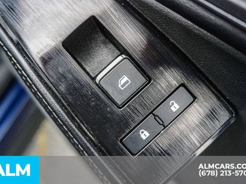 Used 2025 Nissan Rogue SV image 52