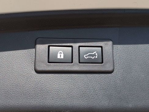 Used 2021 Subaru Outback Limited image 14