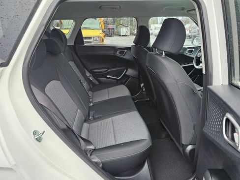 Used 2021 Kia Soul S image 12