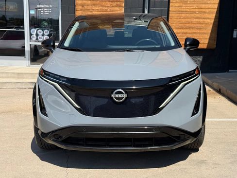 Used 2024 Nissan Ariya FWD image 8