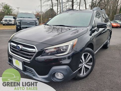 Used 2018 Subaru Outback 2.5i Limited image 1
