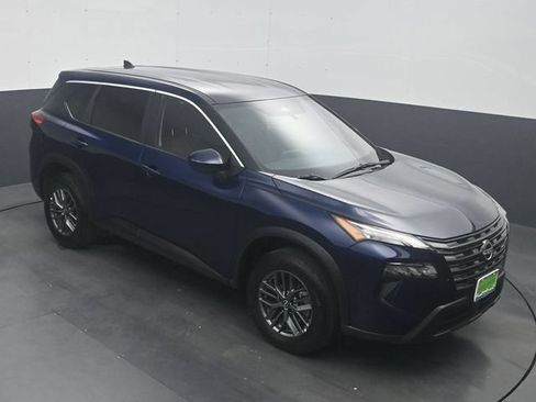 Used 2026 Nissan Rogue SV FWD image 18