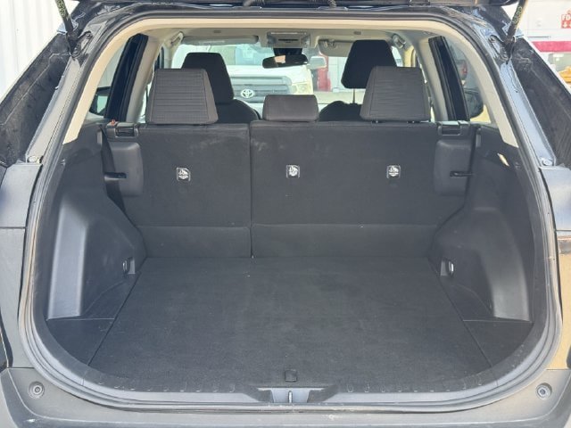 Certified 2025 Toyota RAV4 LE AWD/4WD image 32