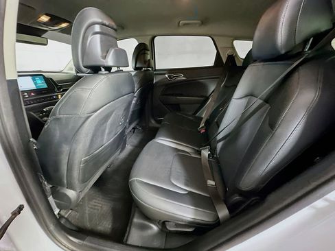 Used 2023 Kia Sportage EX FWD image 12