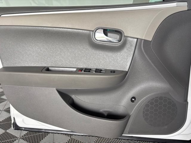 Used 2009 Chevrolet Malibu LS FWD image 15