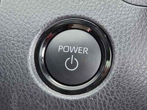 Used 2025 Toyota Camry XSE FWD image 19
