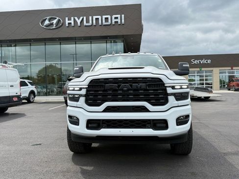 Used 2026 RAM 3500 Limited AWD/4WD image 2