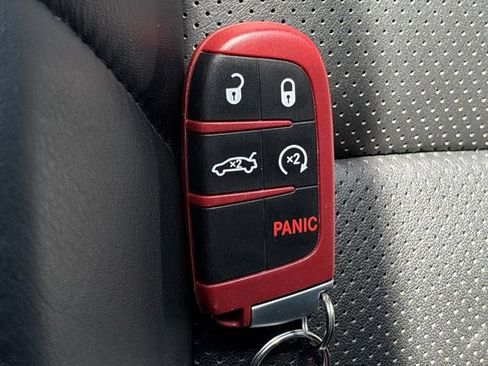 Used 2021 Dodge Challenger SRT Hellcat RWD image 39