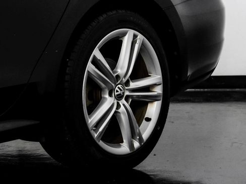 Used 2015 Volkswagen Passat TDI SE FWD image 62