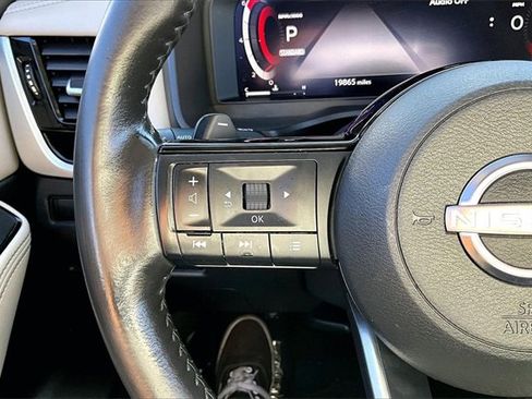 Certified 2024 Nissan Rogue SL w/ SL Premium Package image 11