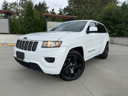 Used 2015 Jeep Grand Cherokee Altitude AWD/4WD image 1