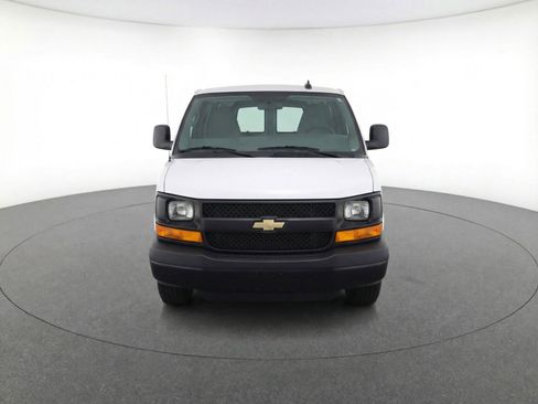 Used 2025 Chevrolet Express 3500 LT w/ LT Preferred Equipment Group image 2