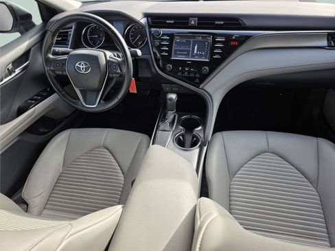 Used 2020 Toyota Camry SE image 28