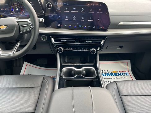 New 2026 Chevrolet Traverse LT w/ Driver Confidence Package FWD image 11