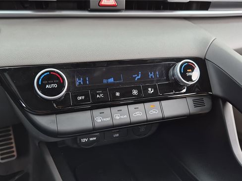 Certified 2025 Hyundai Elantra Sport FWD image 20