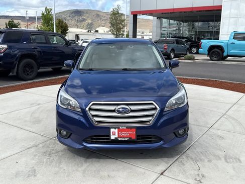 Used 2017 Subaru Legacy 2.5i Limited AWD/4WD image 3