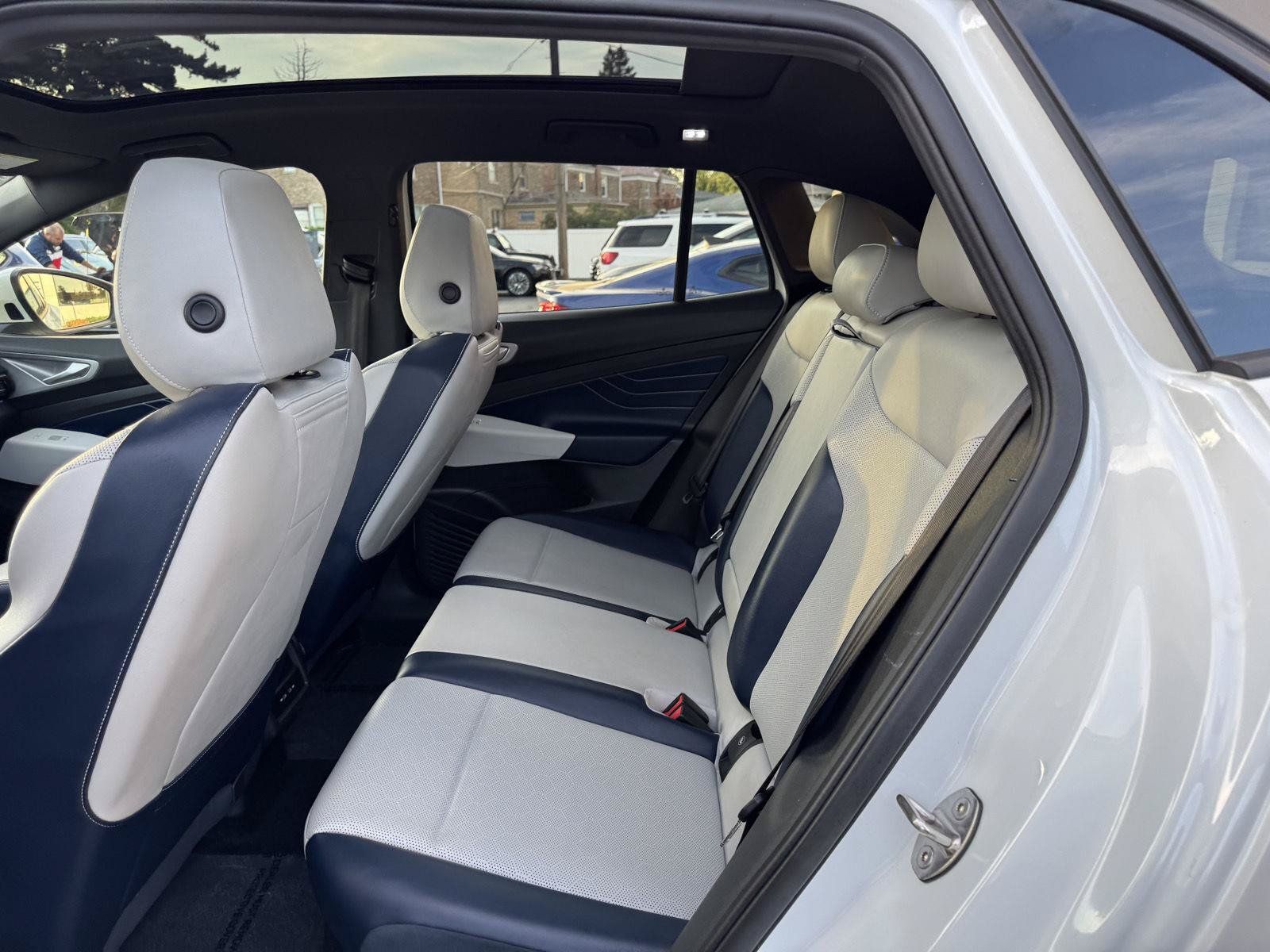 Used 2023 Volkswagen ID.4 Pro S RWD image 33
