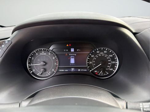 Used 2022 Nissan Armada Platinum w/ Captain's Chairs Package RWD image 12