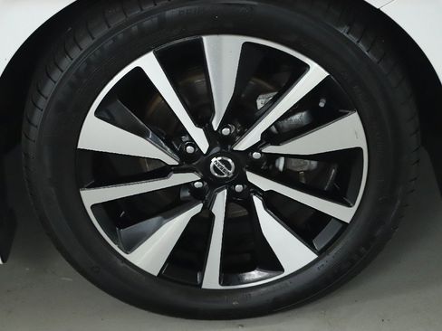 Certified 2023 Nissan Sentra SV w/ SV Premium Package image 10