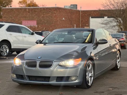 Used 2007 BMW 328i Convertible image 13