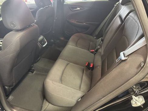 Used 2025 Chevrolet Malibu LT FWD image 16