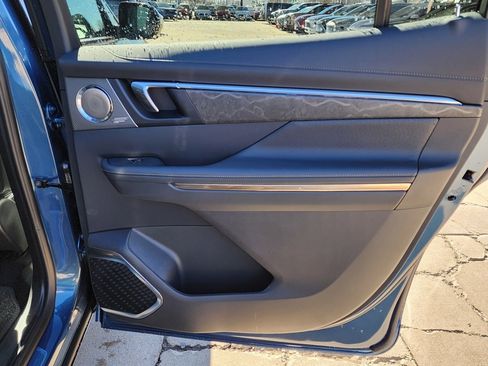 New 2026 Buick Enclave Avenir image 43