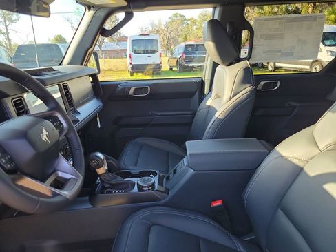 New 2026 Ford Bronco Big Bend w/ Black Diamond Package AWD/4WD image 8