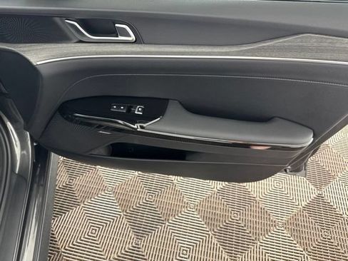 Used 2025 Kia K5 EX FWD image 19