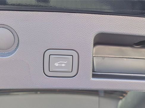 New 2026 Chevrolet Equinox LT w/ Convenience Package II FWD image 21