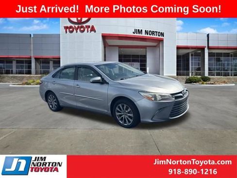 Used 2016 Toyota Camry XLE image 1