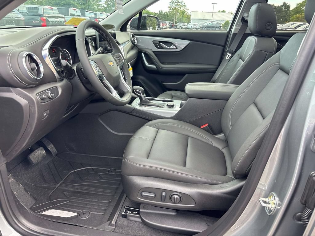 New 2026 Chevrolet Blazer LT w/ Midnight/Sport Edition AWD/4WD image 10