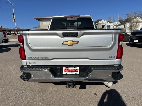 Used 2022 Chevrolet Silverado 2500 LTZ w/ LTZ Plus Package image 8