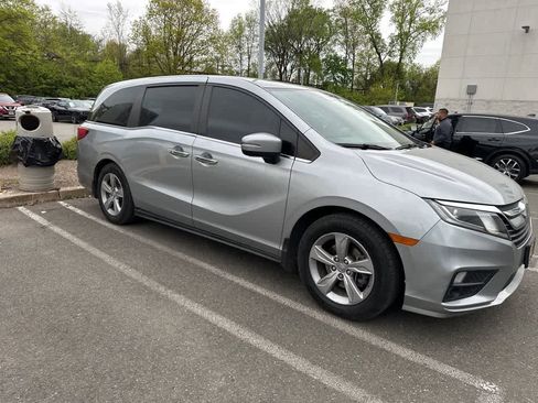 Used 2020 Honda Odyssey EX-L image 2