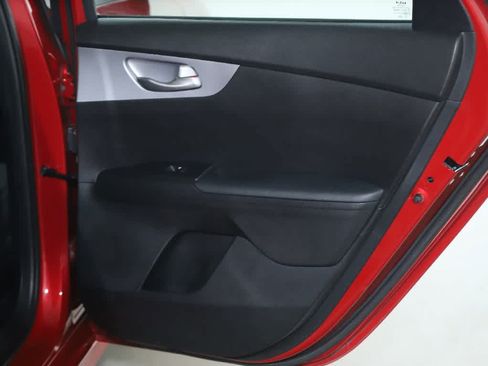 Used 2024 Kia Forte LXS FWD image 31