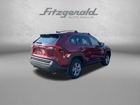 Used 2025 Toyota RAV4 XLE AWD/4WD image 8