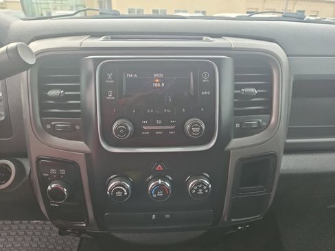 Used 2014 RAM 1500 Express image 16