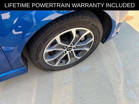 Used 2020 Chevrolet Sonic LT w/ Convenience Package FWD image 20