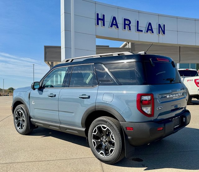 New 2025 Ford Bronco Sport Outer Banks w/ Outer Banks Tech Package+ AWD/4WD image 3