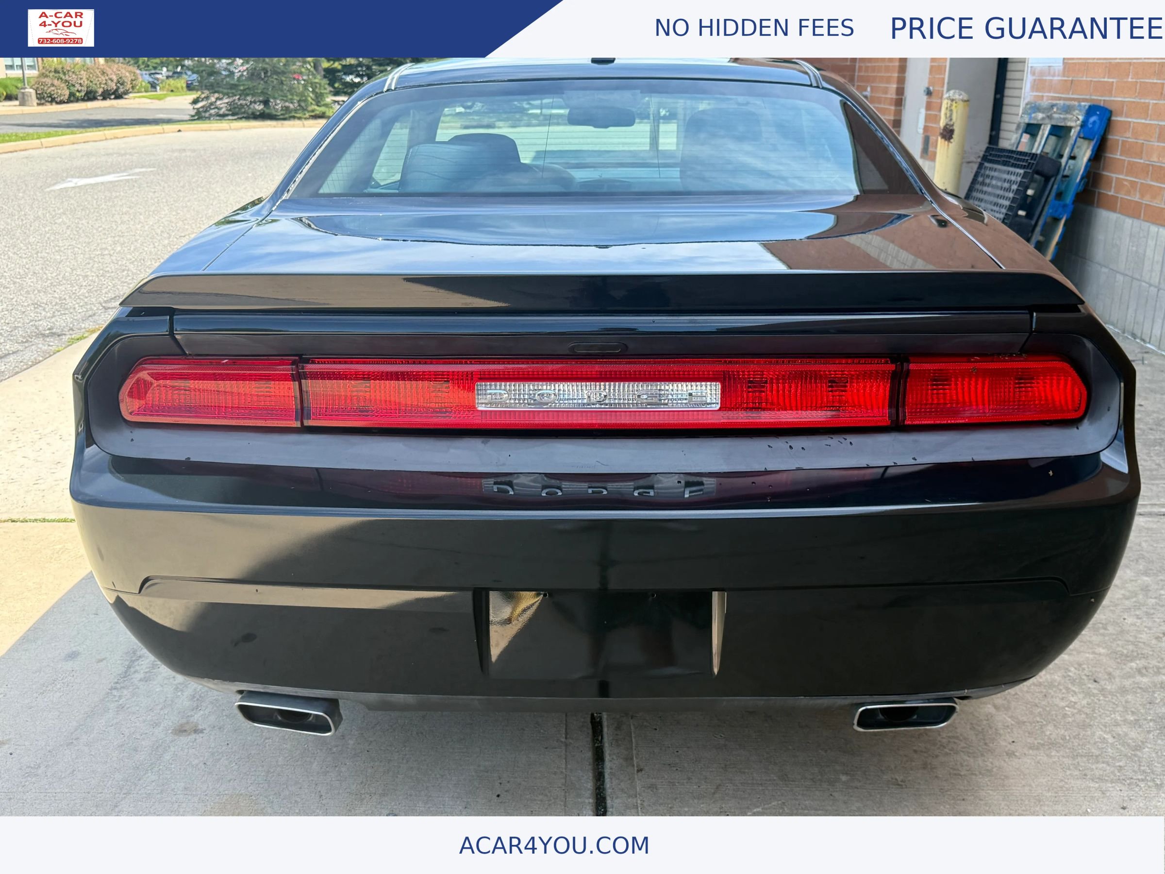 Used 2014 Dodge Challenger R/T RWD image 10