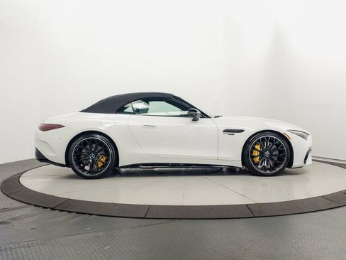 Used 2022 Mercedes-Benz SL 55 AMG 4MATIC image 34