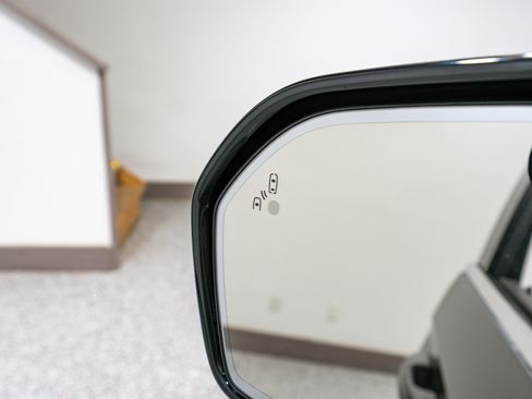 Used 2018 Ford Expedition Max XLT w/ Equipment Group 202A image 13