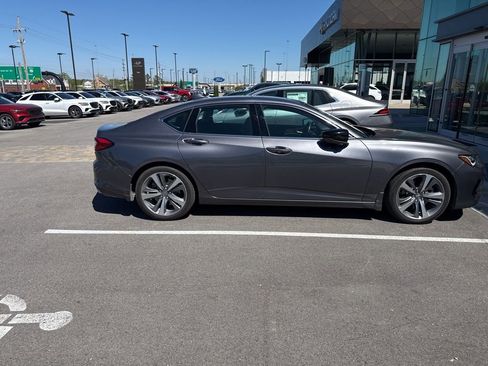 Used 2023 Acura TLX SH-AWD w/ Advance Package image 2