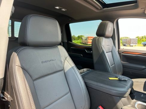 Used 2025 GMC Sierra 1500 Denali AWD/4WD image 30