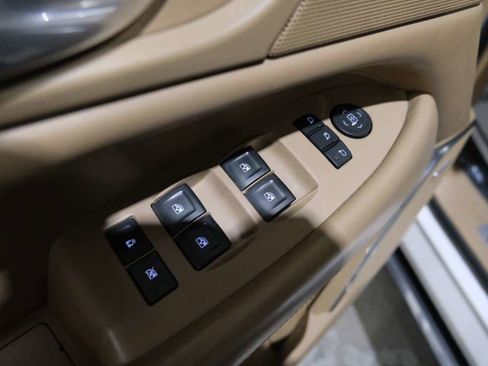 Used 2020 Cadillac Escalade ESV Platinum AWD/4WD image 20