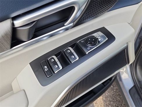 New 2025 Kia Telluride EX w/ EX Captain's Chair Package image 10